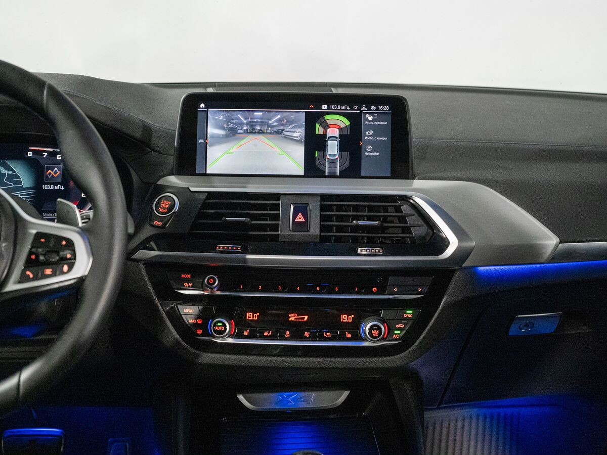 BMW X4 2020 - фото автомобиля