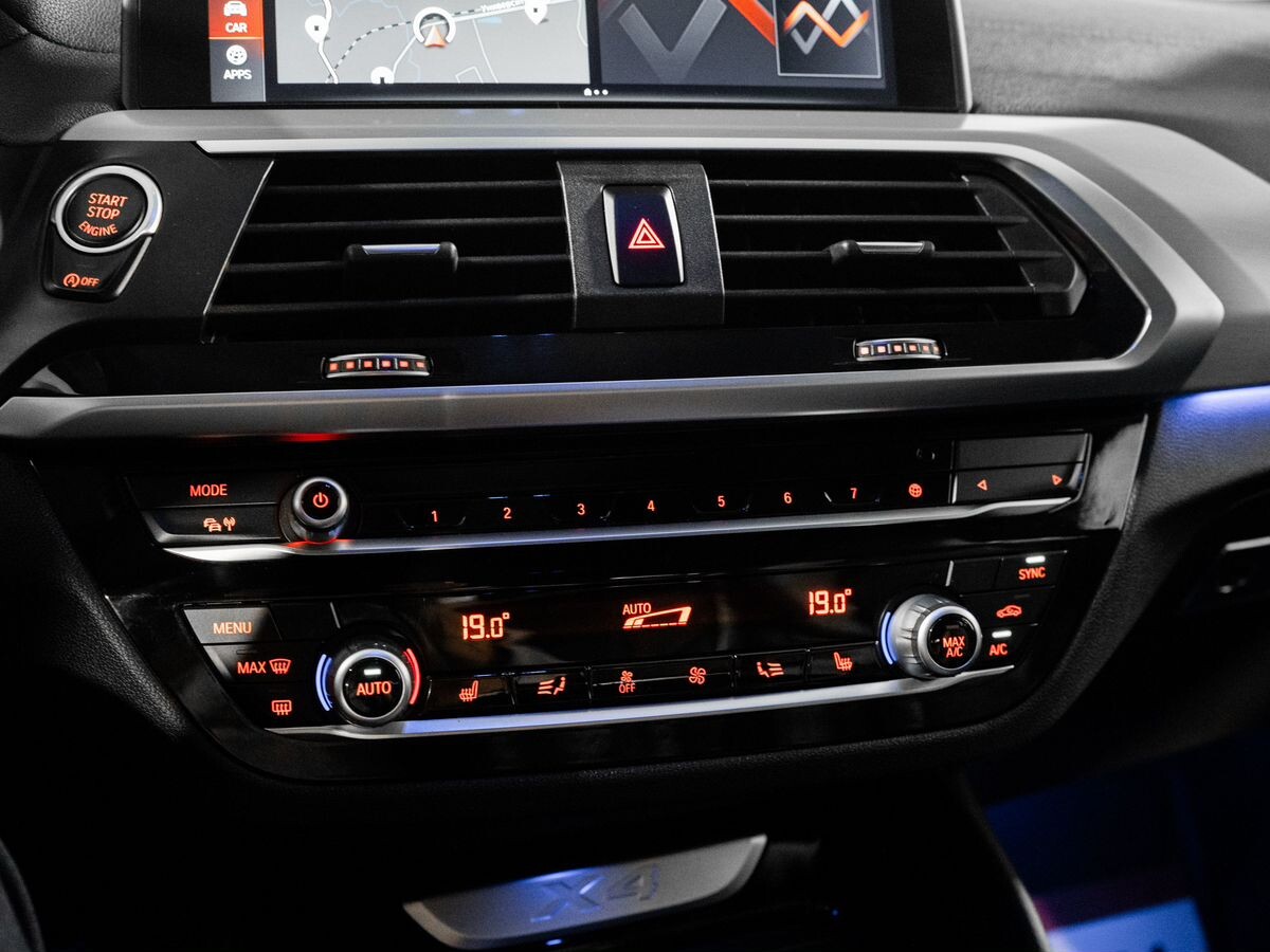BMW X4 2020 - фото автомобиля