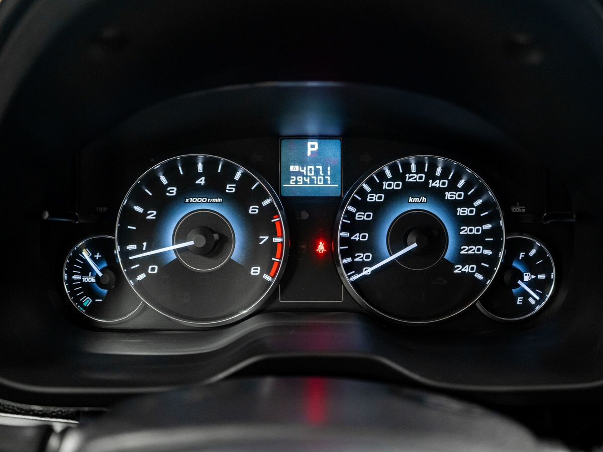 Subaru Outback 2010 - фото автомобиля