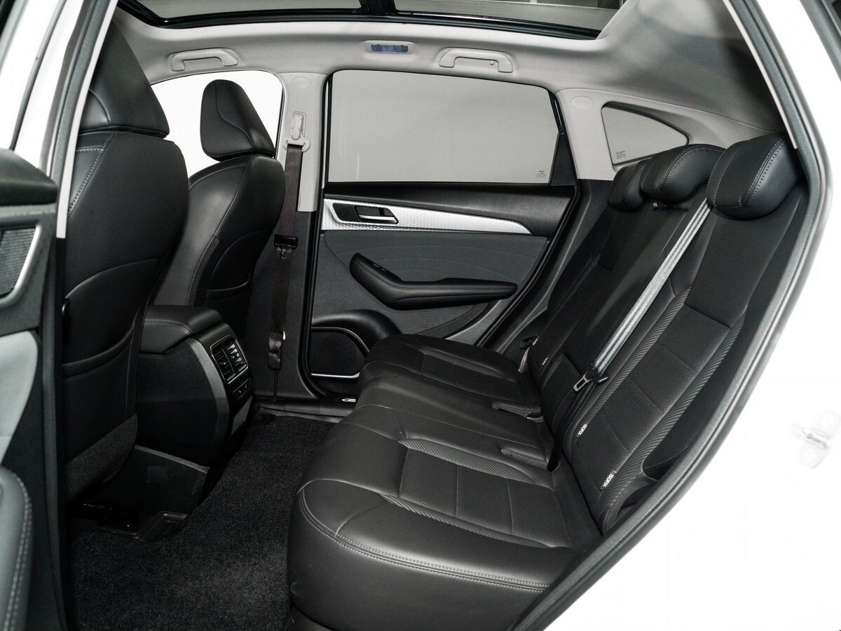 Haval F7 2024 - фото автомобиля