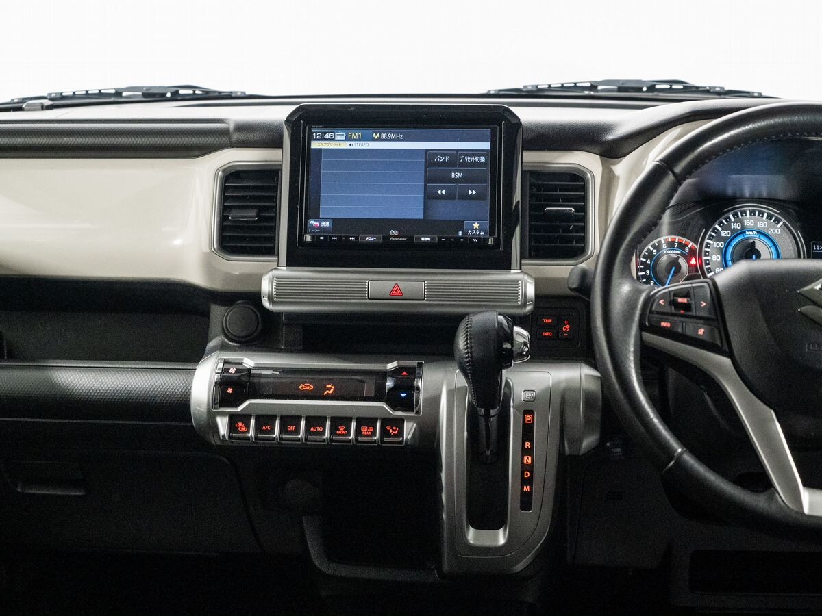 Suzuki Xbee 2020 - фото автомобиля