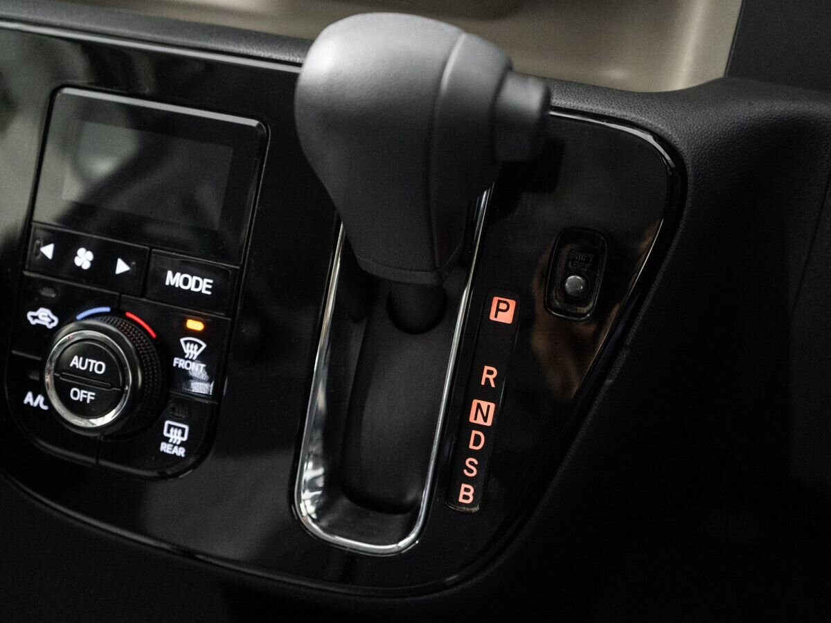 Toyota Passo 2019 - фото автомобиля