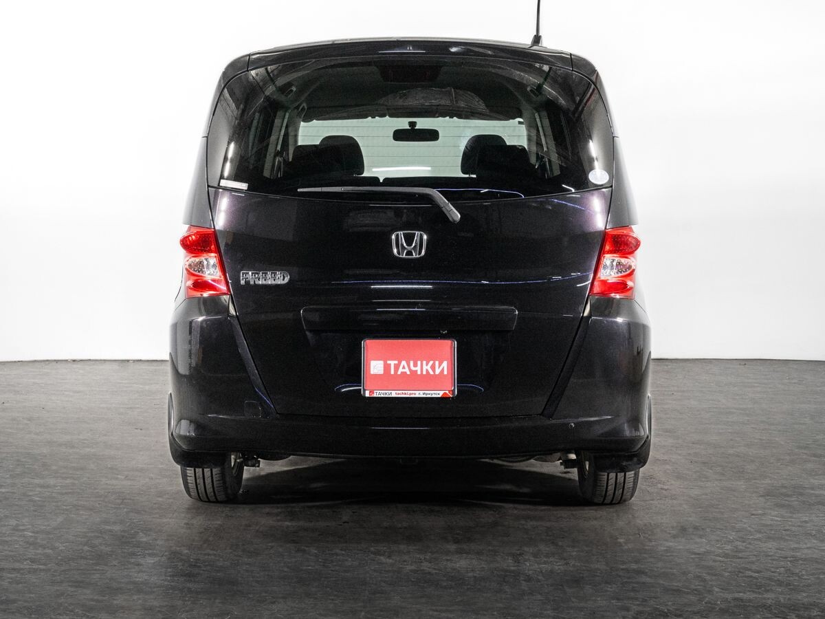 Honda Freed 2010 - фото автомобиля