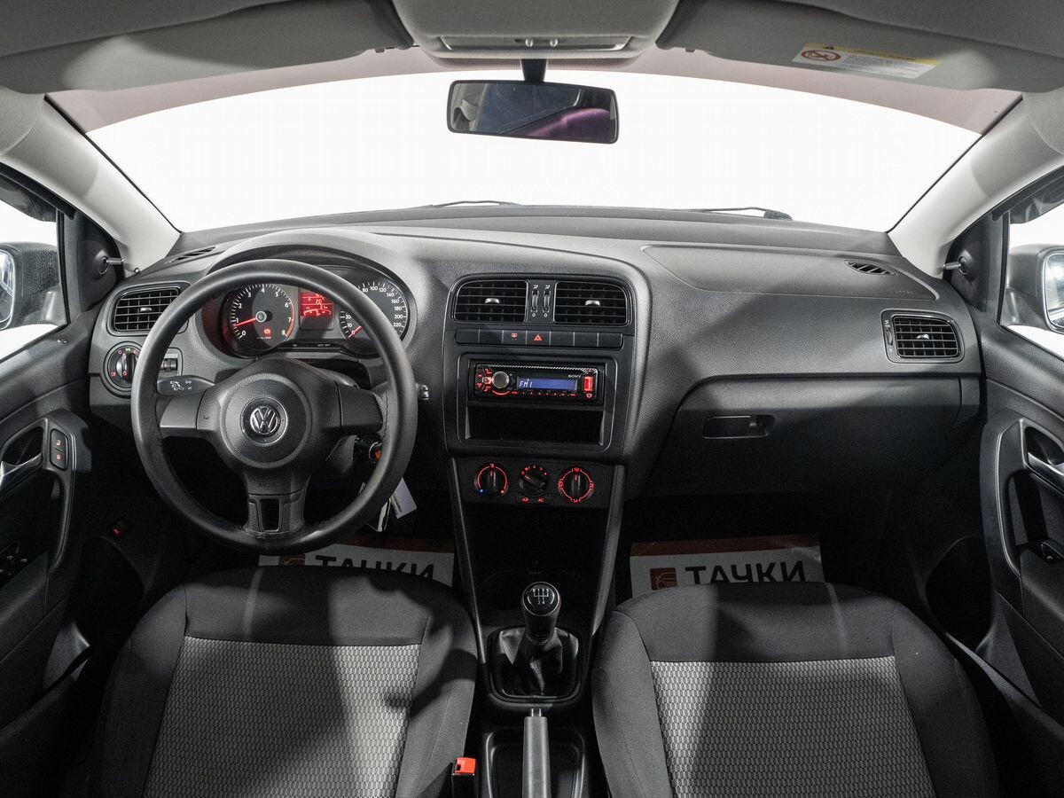 Volkswagen Polo 2014 - фото автомобиля