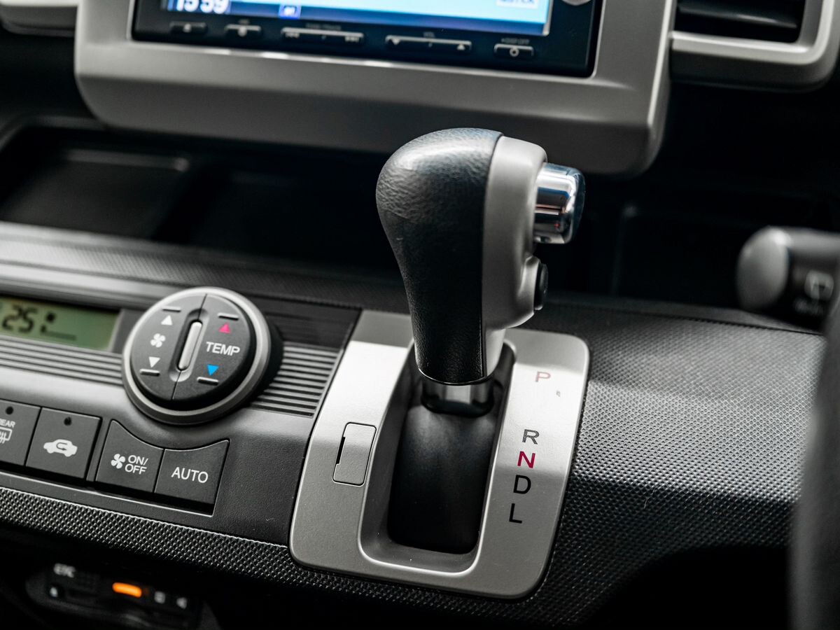 Honda Freed 2014 - фото автомобиля