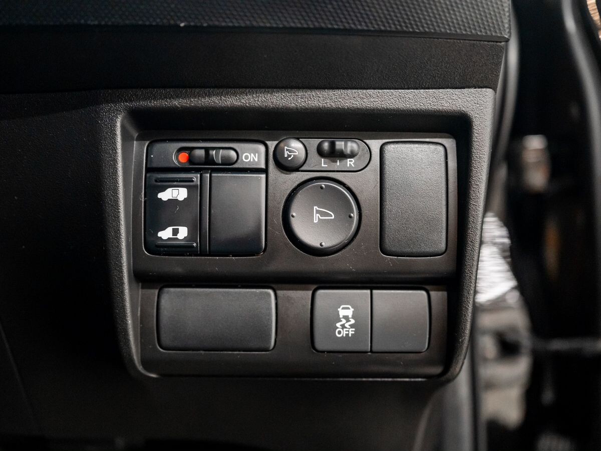 Honda Freed 2014 - фото автомобиля