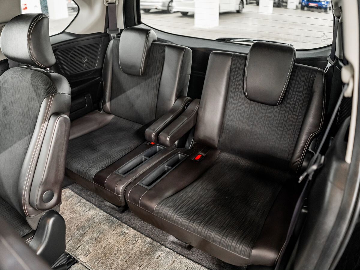 Honda Freed 2014 - фото автомобиля