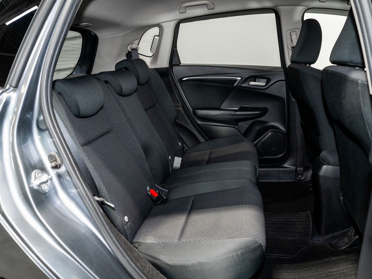 Honda Fit 2018 - фото автомобиля