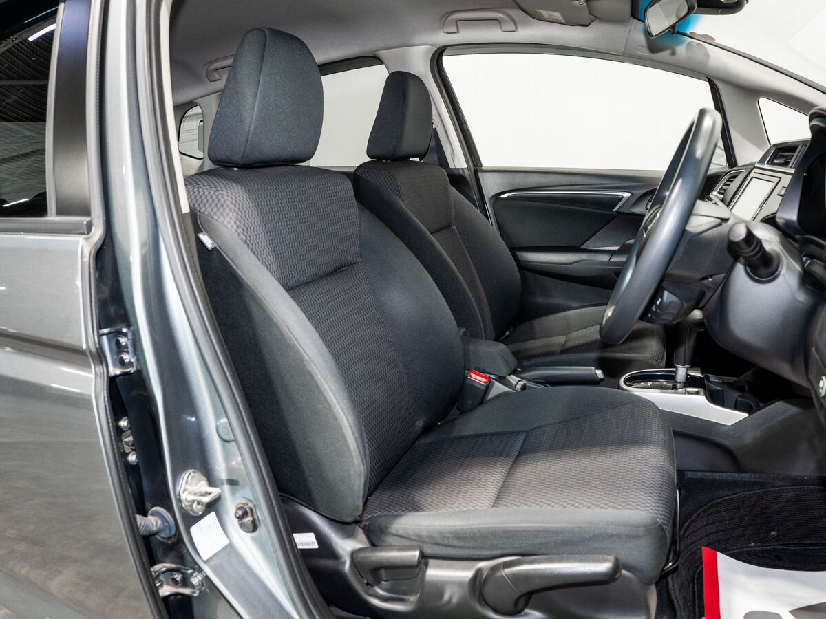 Honda Fit 2018 - фото автомобиля