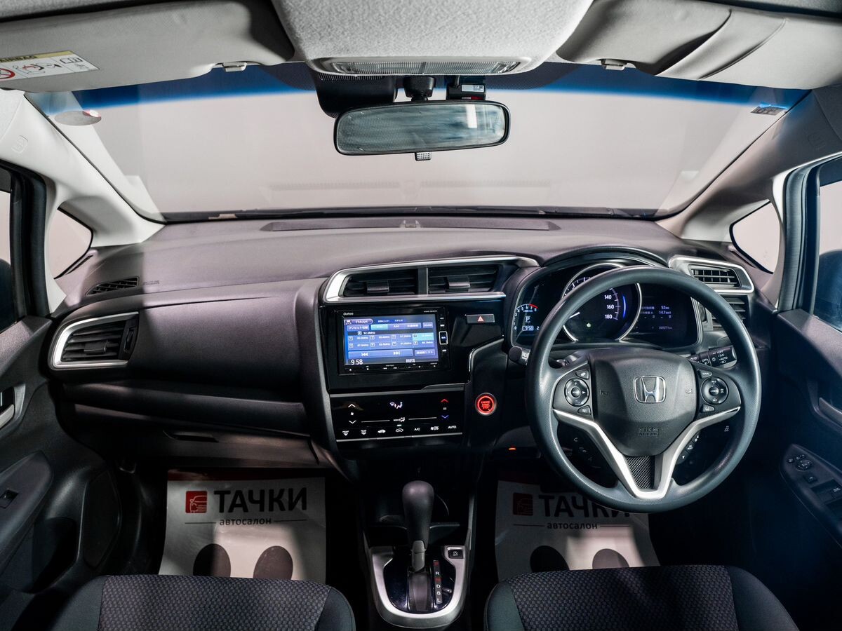 Honda Fit 2018 - фото автомобиля