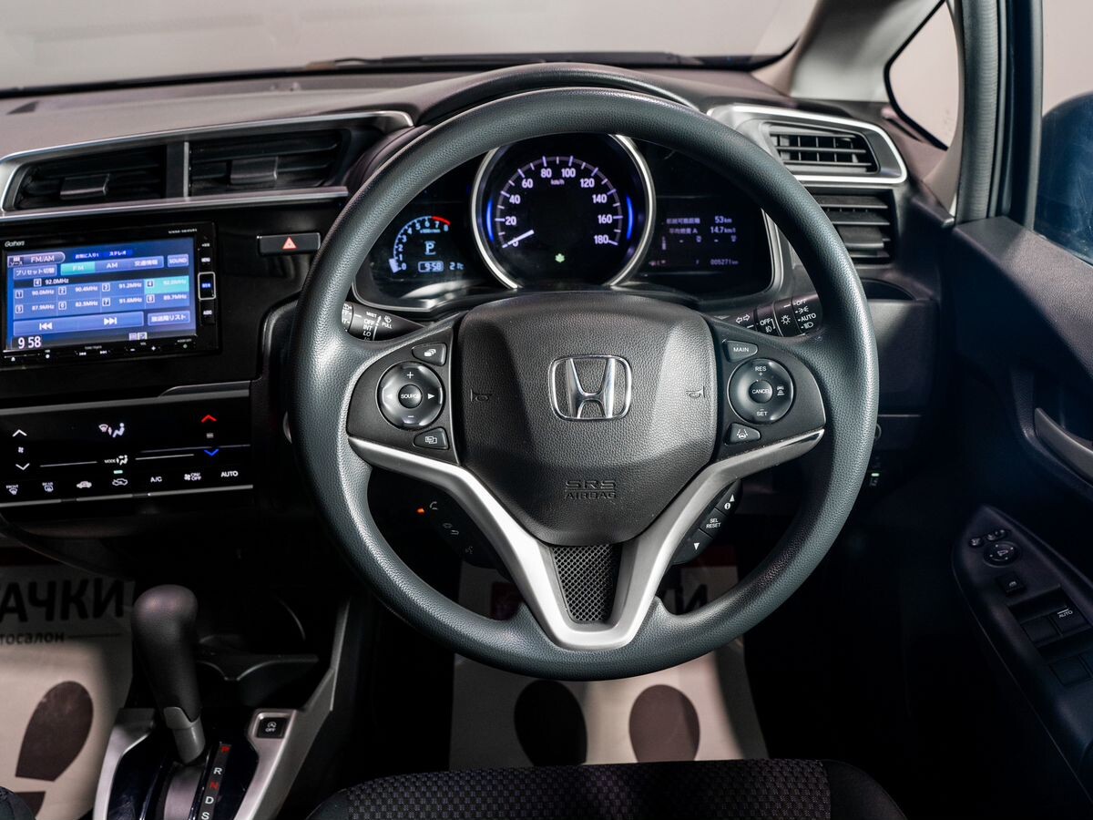Honda Fit 2018 - фото автомобиля