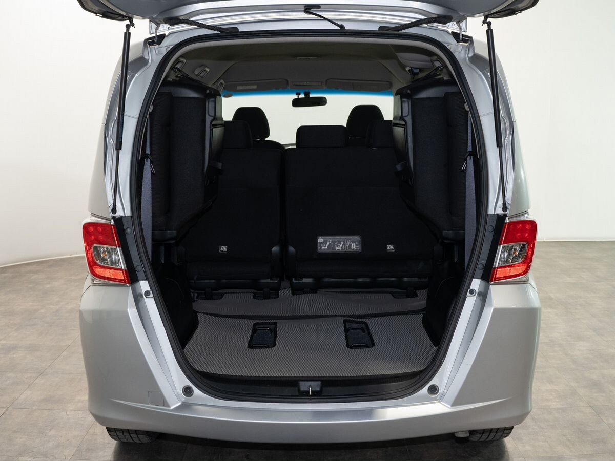 Honda Freed 2014 - фото автомобиля