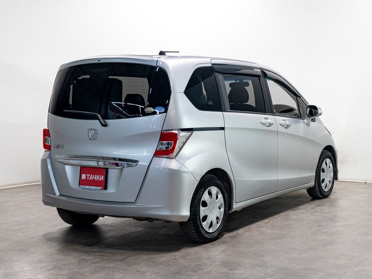 Honda Freed 2014 - фото автомобиля