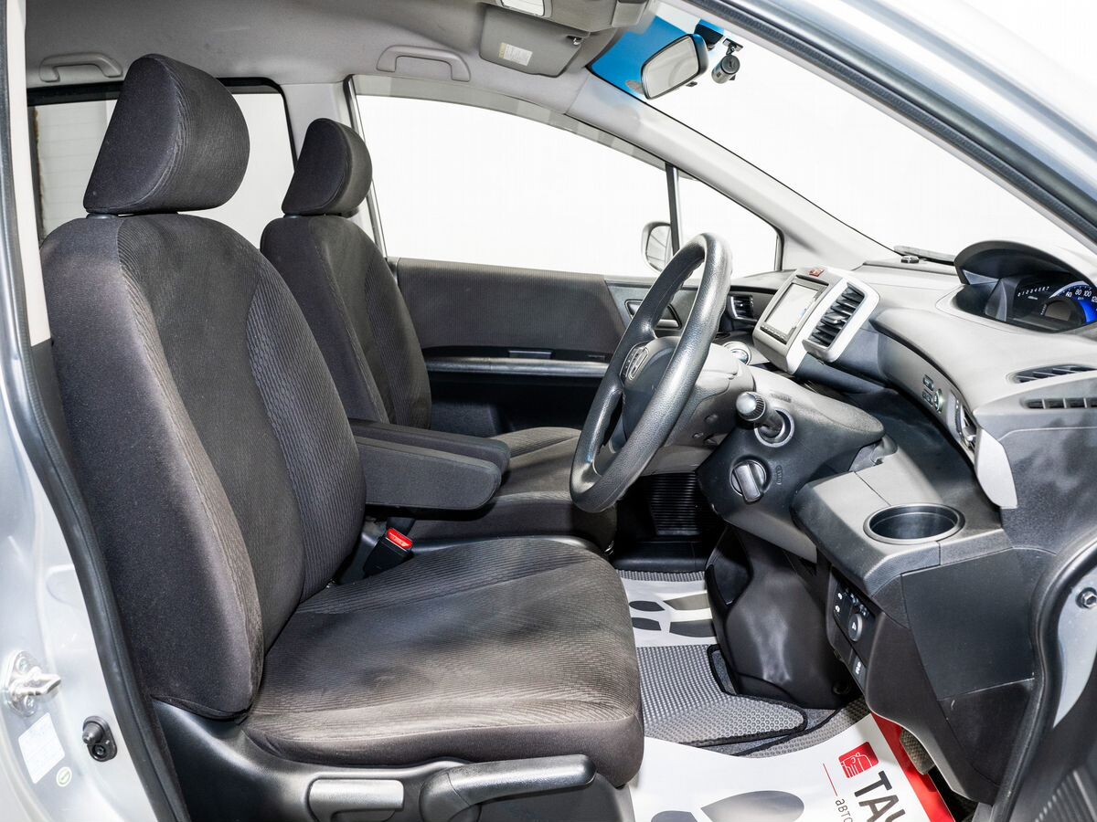 Honda Freed 2014 - фото автомобиля