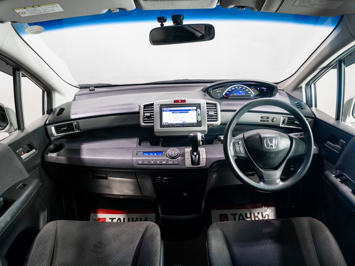 Honda Freed 2014 - фото автомобиля