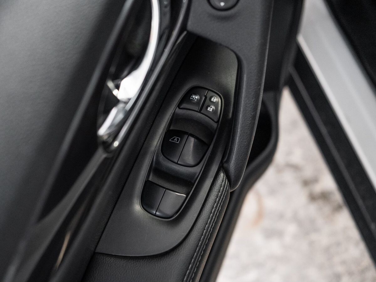 Nissan X-Trail 2018 - фото автомобиля