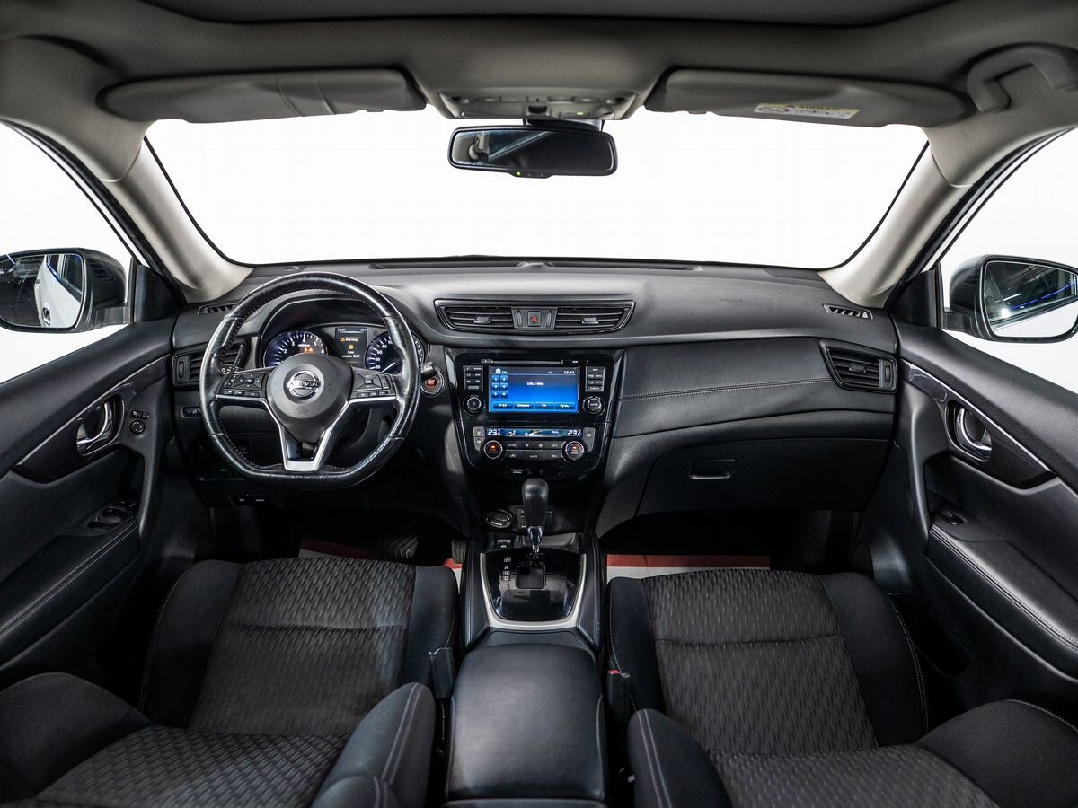 Nissan X-Trail 2018 - фото автомобиля