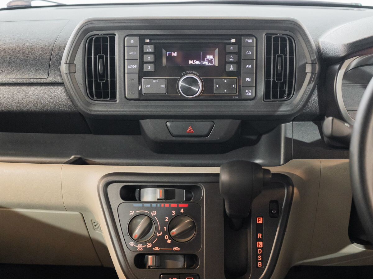 Toyota Passo 2018 - фото автомобиля