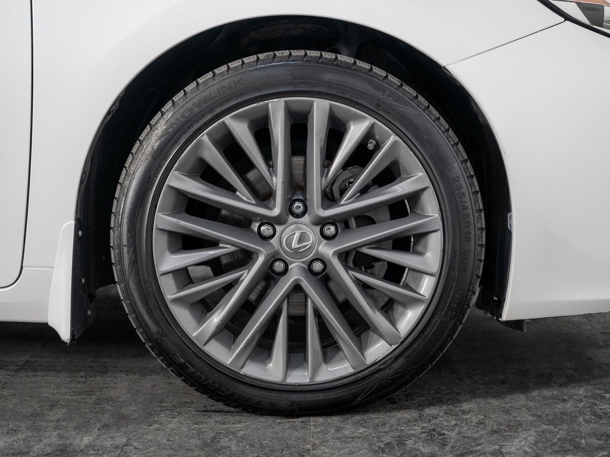Lexus ES250 2015 - фото автомобиля
