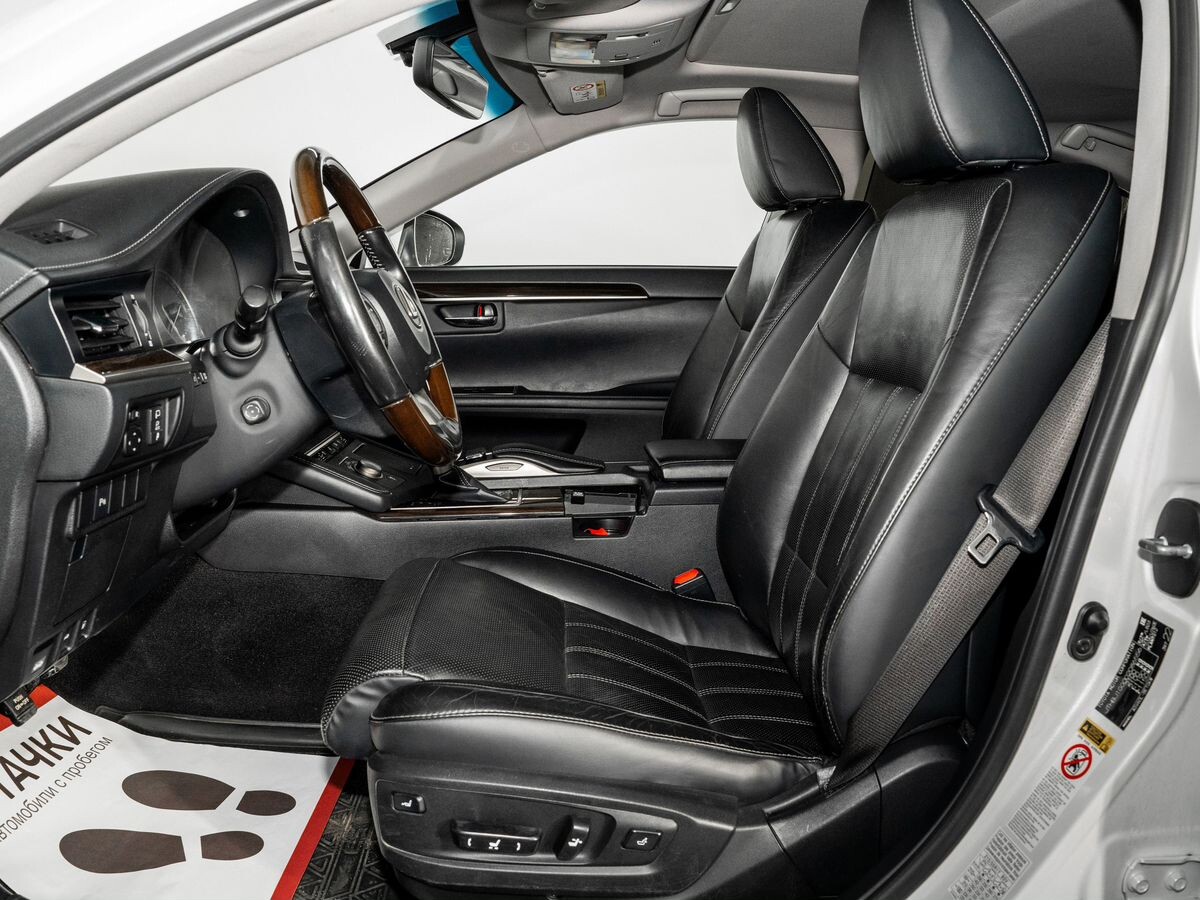 Lexus ES250 2015 - фото автомобиля