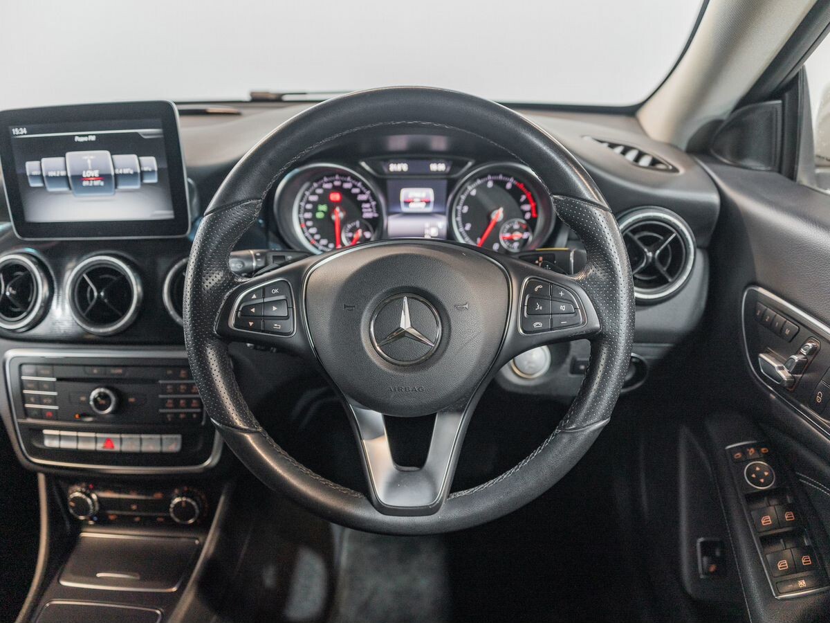 Mercedes-Benz CLA-Class 2017 - фото автомобиля