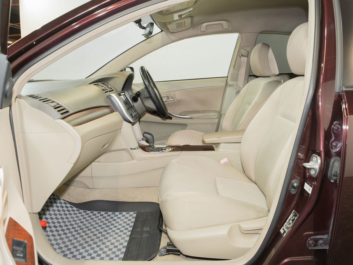 Toyota Premio 2010 - фото автомобиля