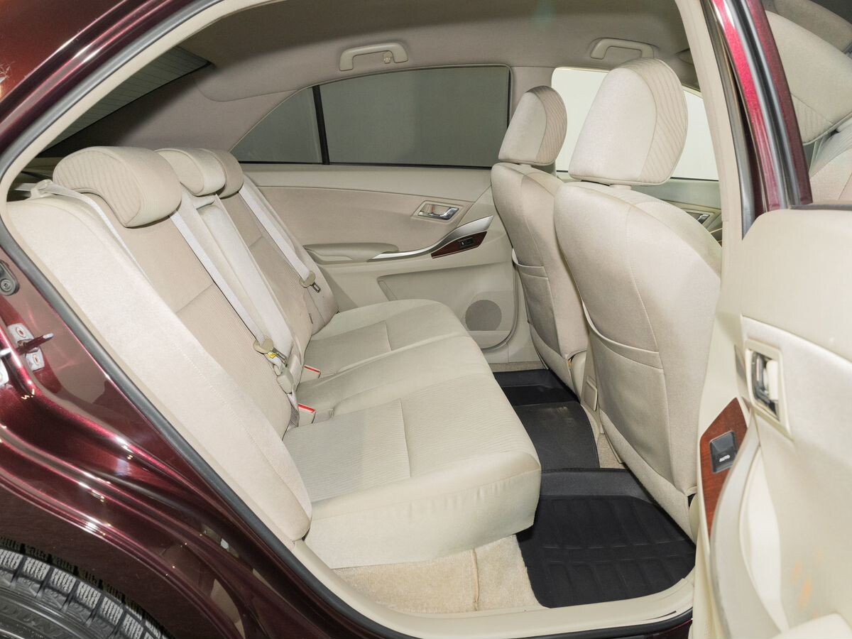 Toyota Premio 2010 - фото автомобиля