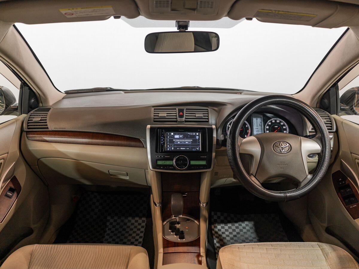 Toyota Premio 2010 - фото автомобиля