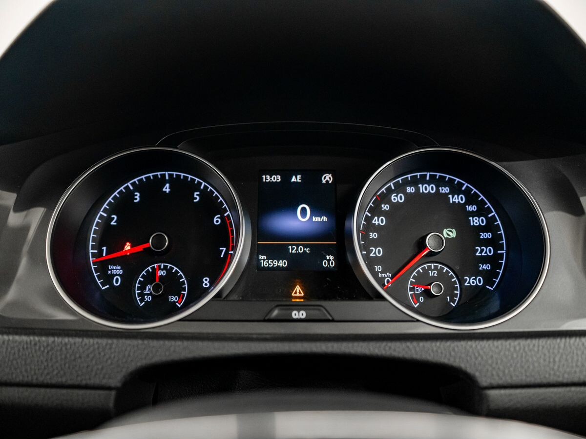 Volkswagen Golf 2015 - фото автомобиля