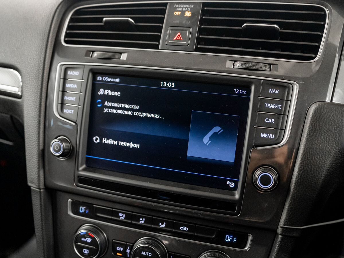 Volkswagen Golf 2015 - фото автомобиля