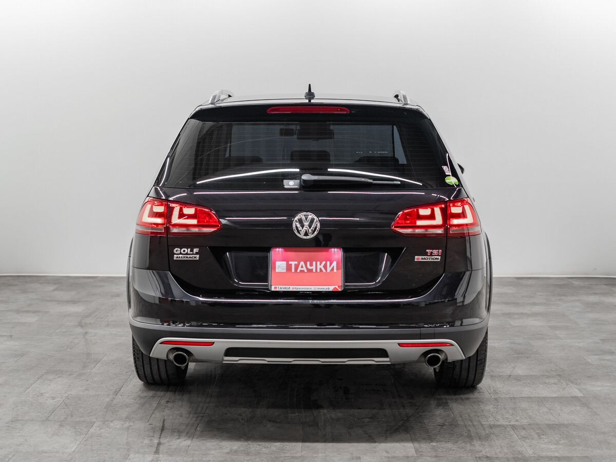 Volkswagen Golf 2015 - фото автомобиля