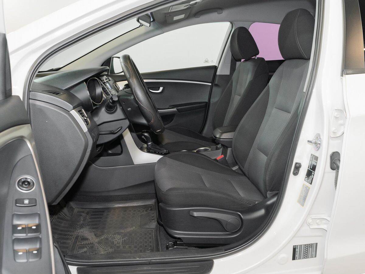 Hyundai i30 2012 - фото автомобиля
