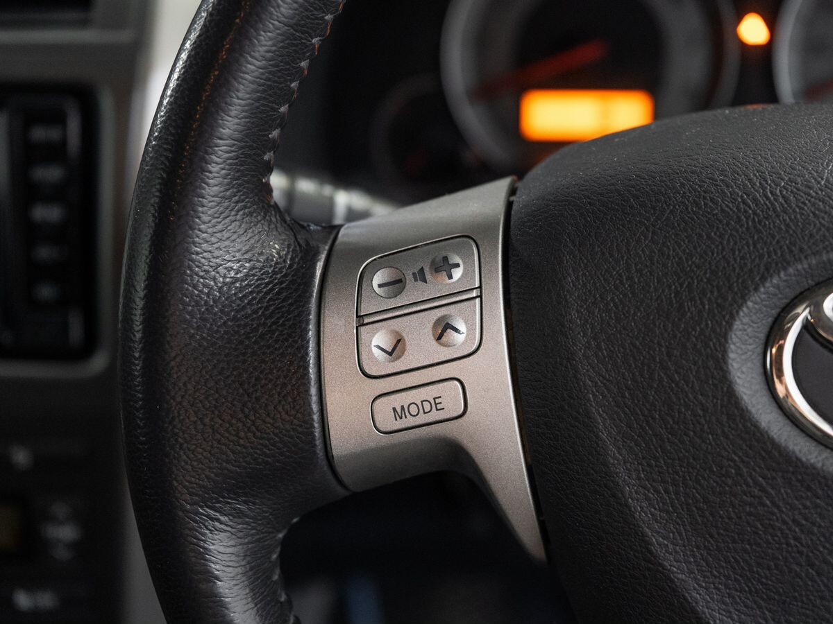 Toyota Corolla Fielder 2011 - фото автомобиля