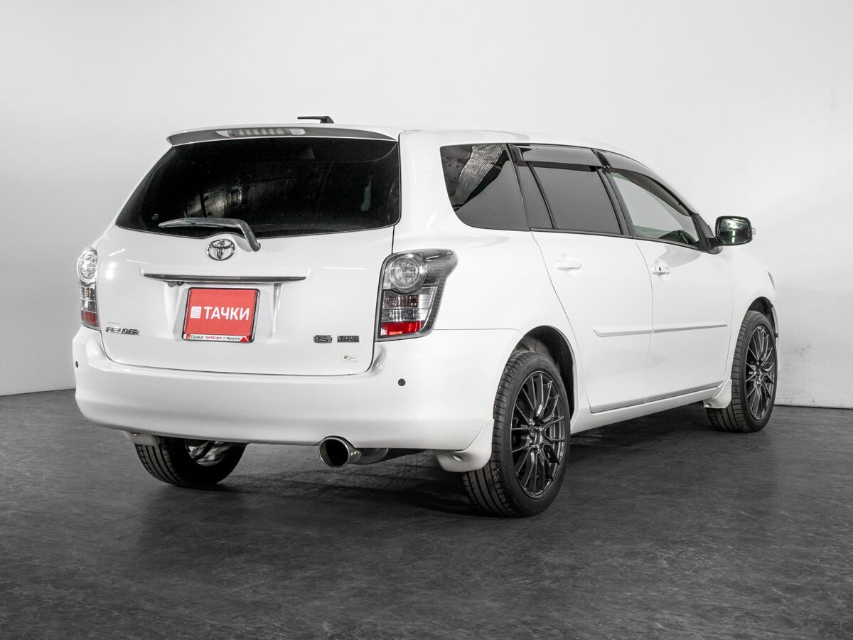 Toyota Corolla Fielder 2011 - фото автомобиля