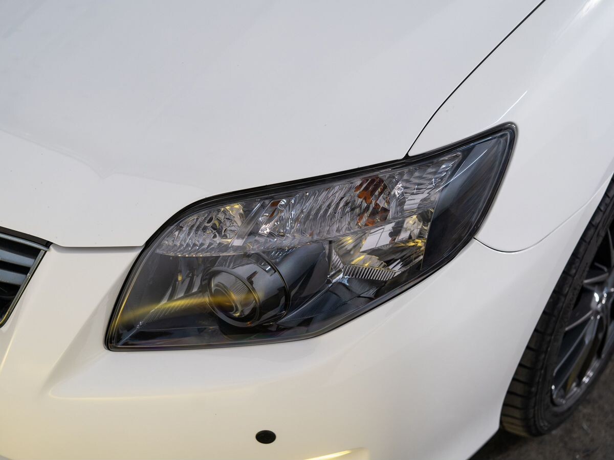 Toyota Corolla Fielder 2011 - фото автомобиля