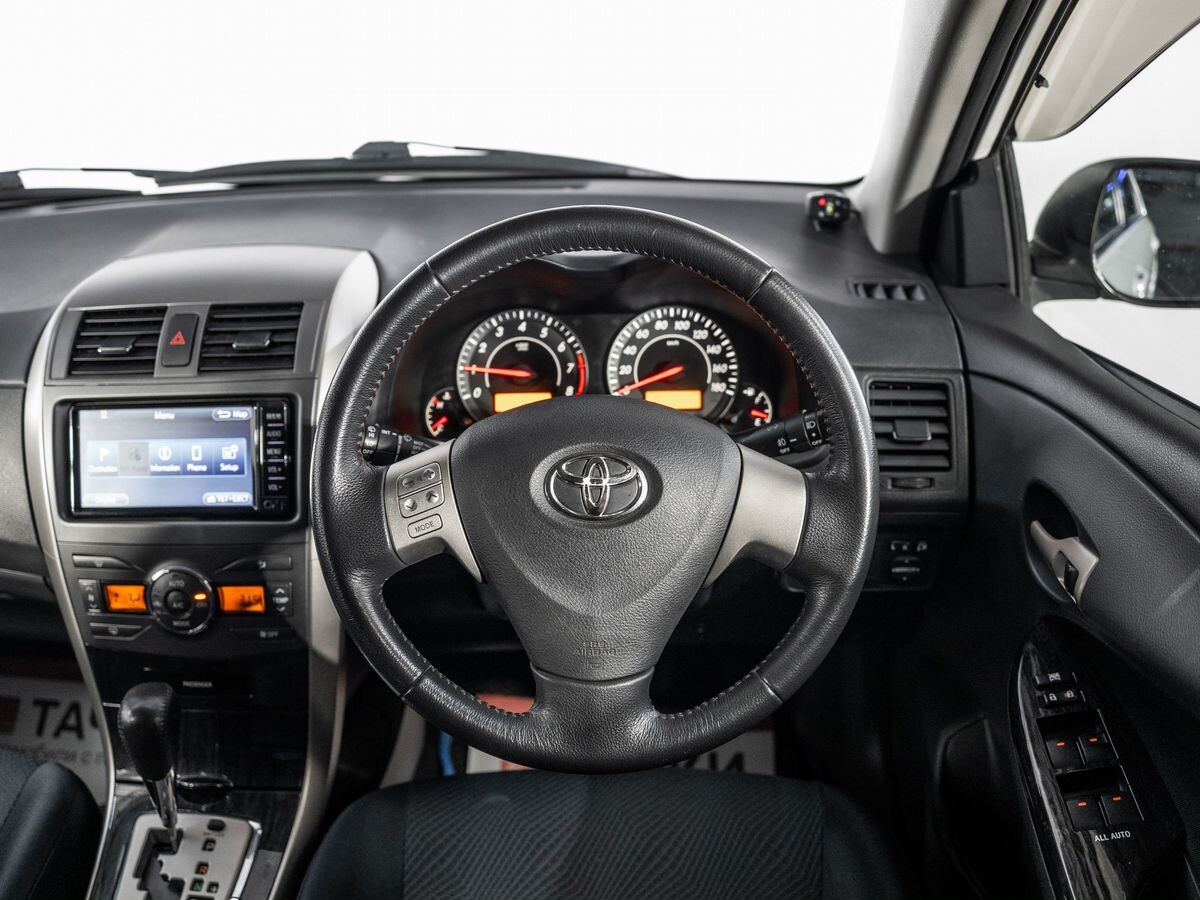 Toyota Corolla Fielder 2011 - фото автомобиля