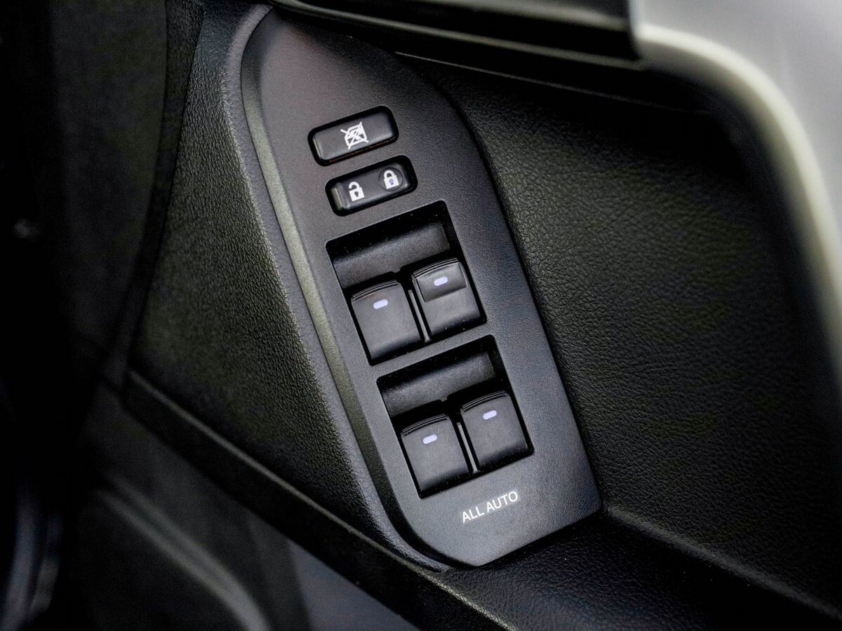 Toyota Land Cruiser Prado 2019 - фото автомобиля