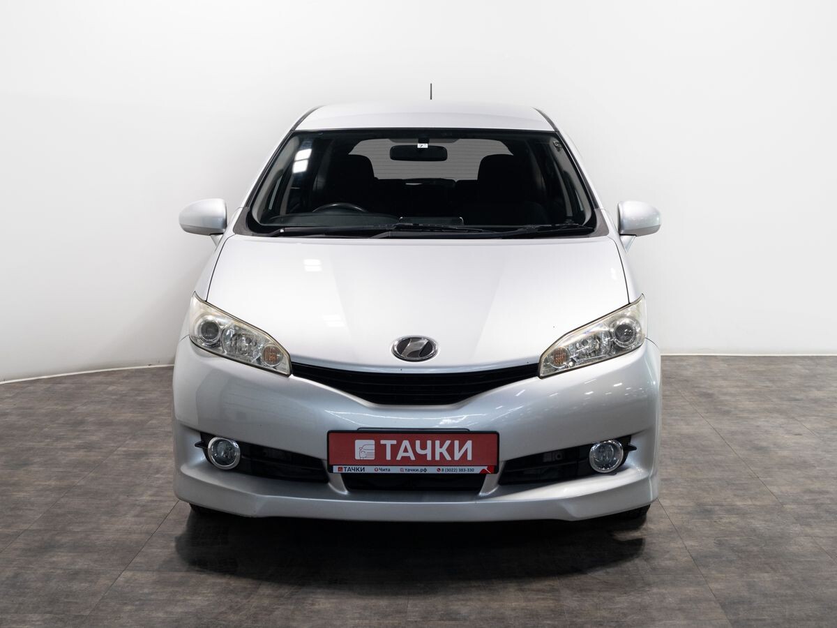 Toyota Wish 2009 - фото автомобиля
