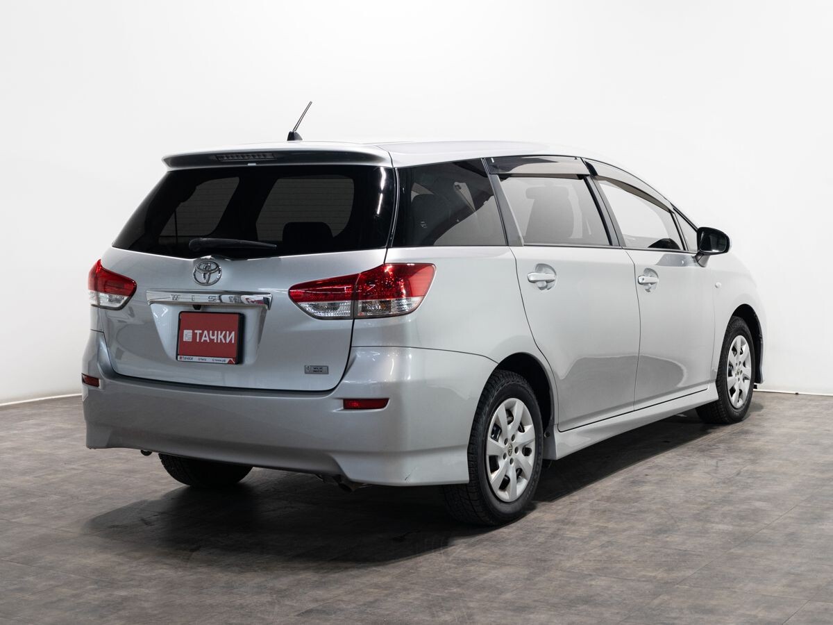 Toyota Wish 2009 - фото автомобиля