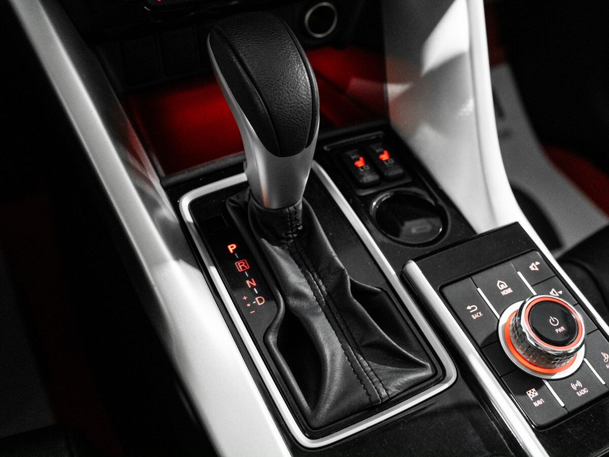 Mitsubishi Eclipse Cross 2020 - фото автомобиля