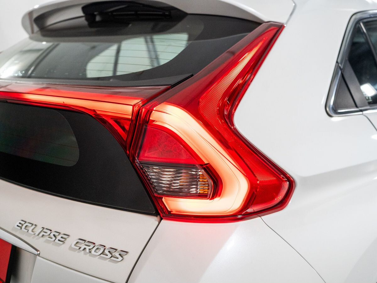 Mitsubishi Eclipse Cross 2020 - фото автомобиля