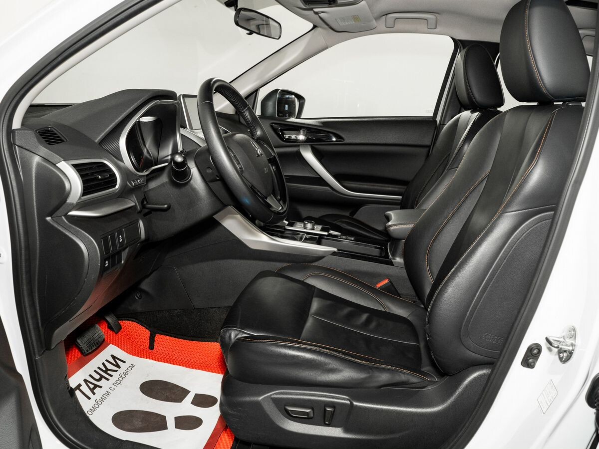 Mitsubishi Eclipse Cross 2020 - фото автомобиля