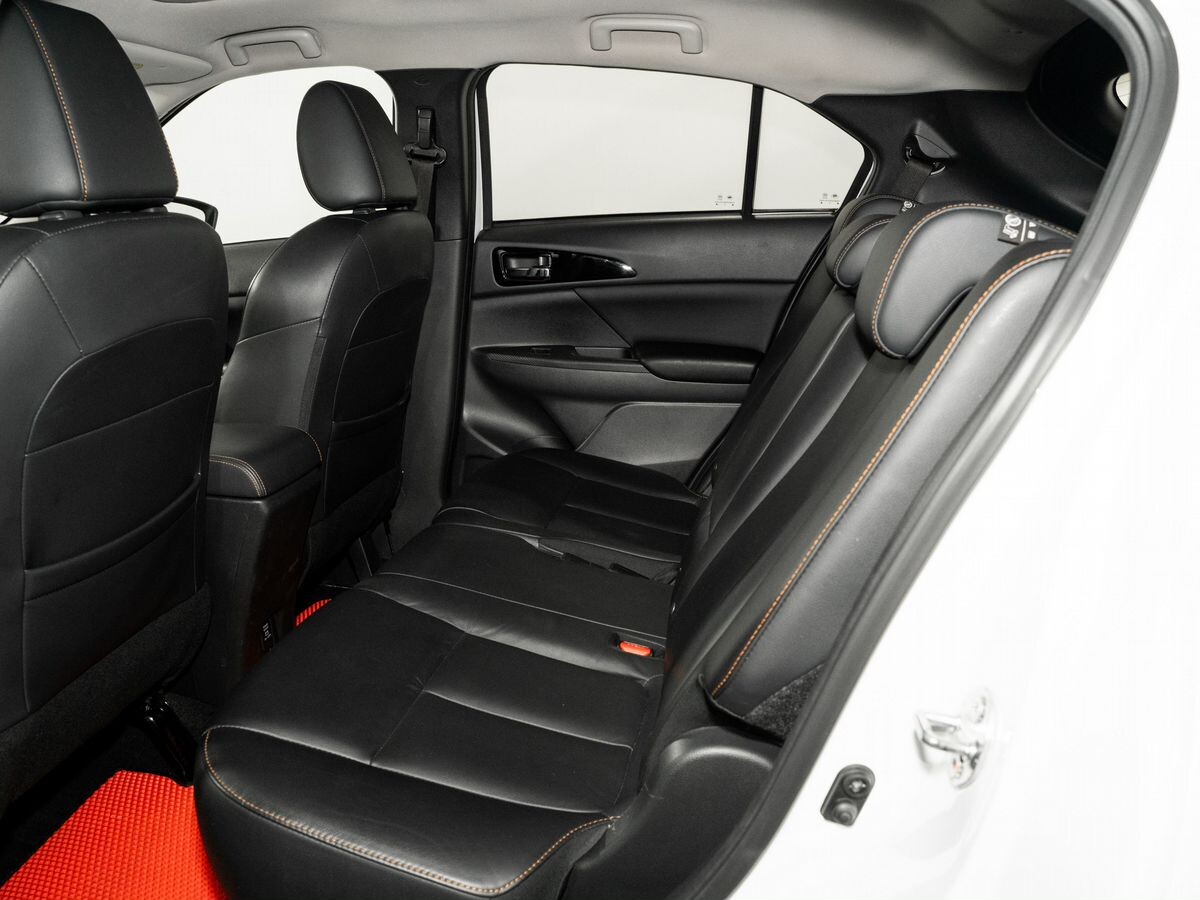 Mitsubishi Eclipse Cross 2020 - фото автомобиля