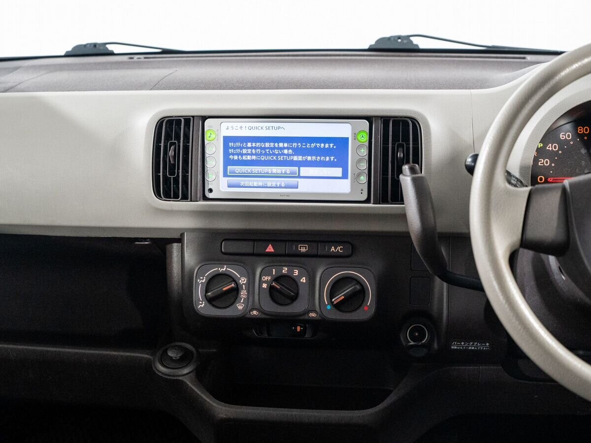 Toyota Passo 2012 - фото автомобиля