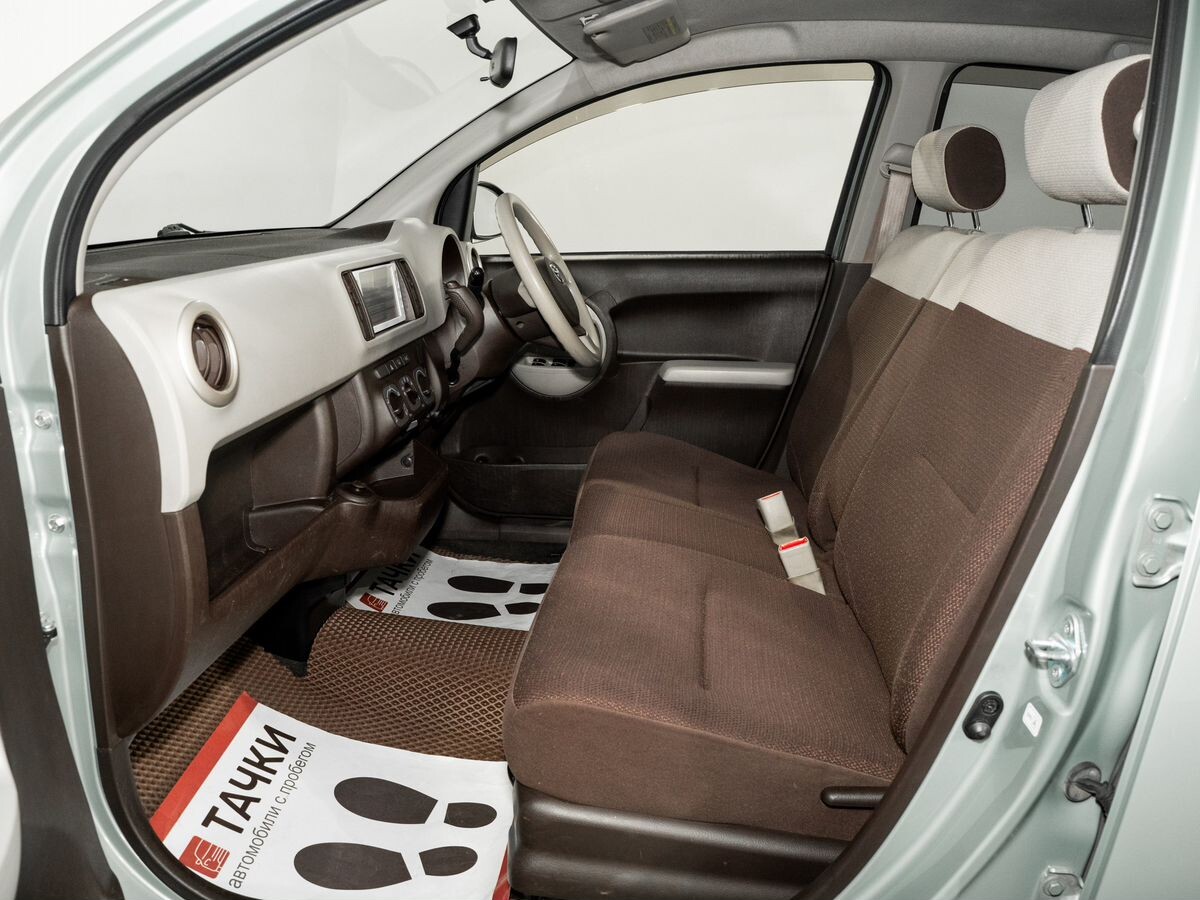 Toyota Passo 2012 - фото автомобиля