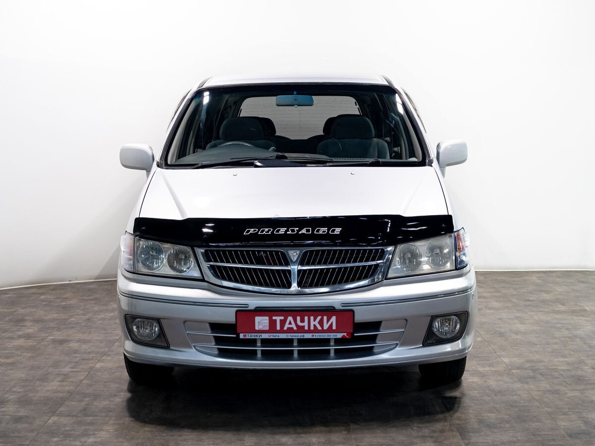 Nissan Presage 2000 - фото автомобиля