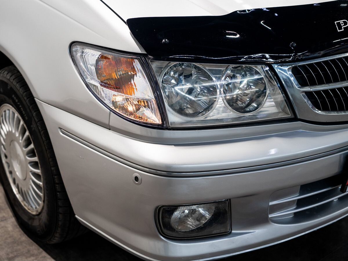 Nissan Presage 2000 - фото автомобиля