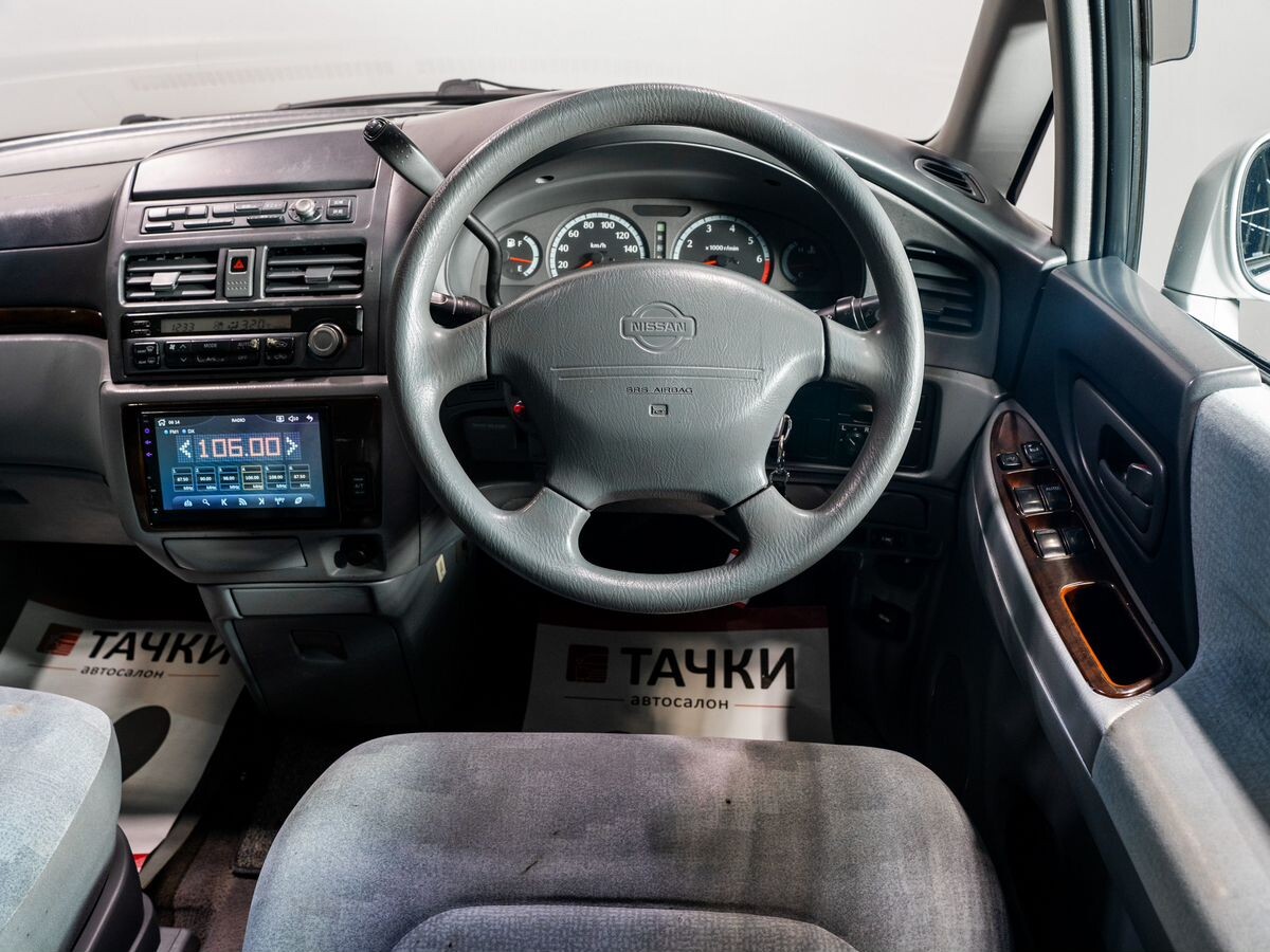 Nissan Presage 2000 - фото автомобиля